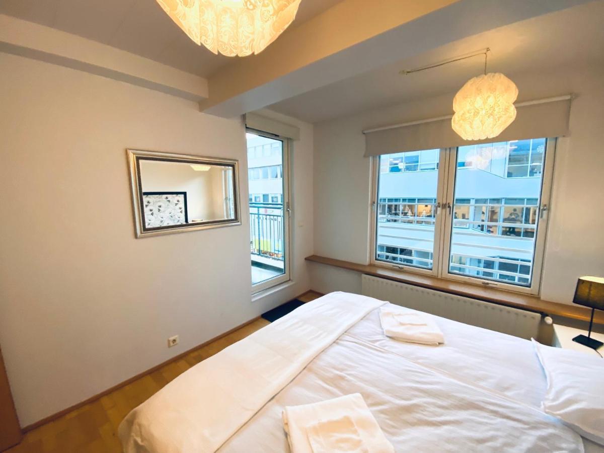 Apartmán Penthouse On The Main Street, Town Center Akureyri Exteriér fotografie